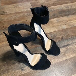 NWOT Missguided sandals